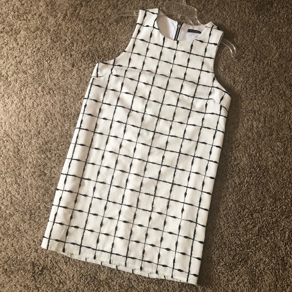 EVE COUTURE White/Black Sleeveless Sheath Dress